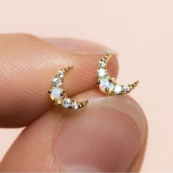 18K GOLD PLATED OPAL MOON EARRINGS RAWLUXE WORLD CZ LAB CREATED DAINTY GYPSY NWT - Picture 1 of 1